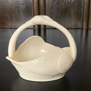 Lenox Open Tail Swan Basket